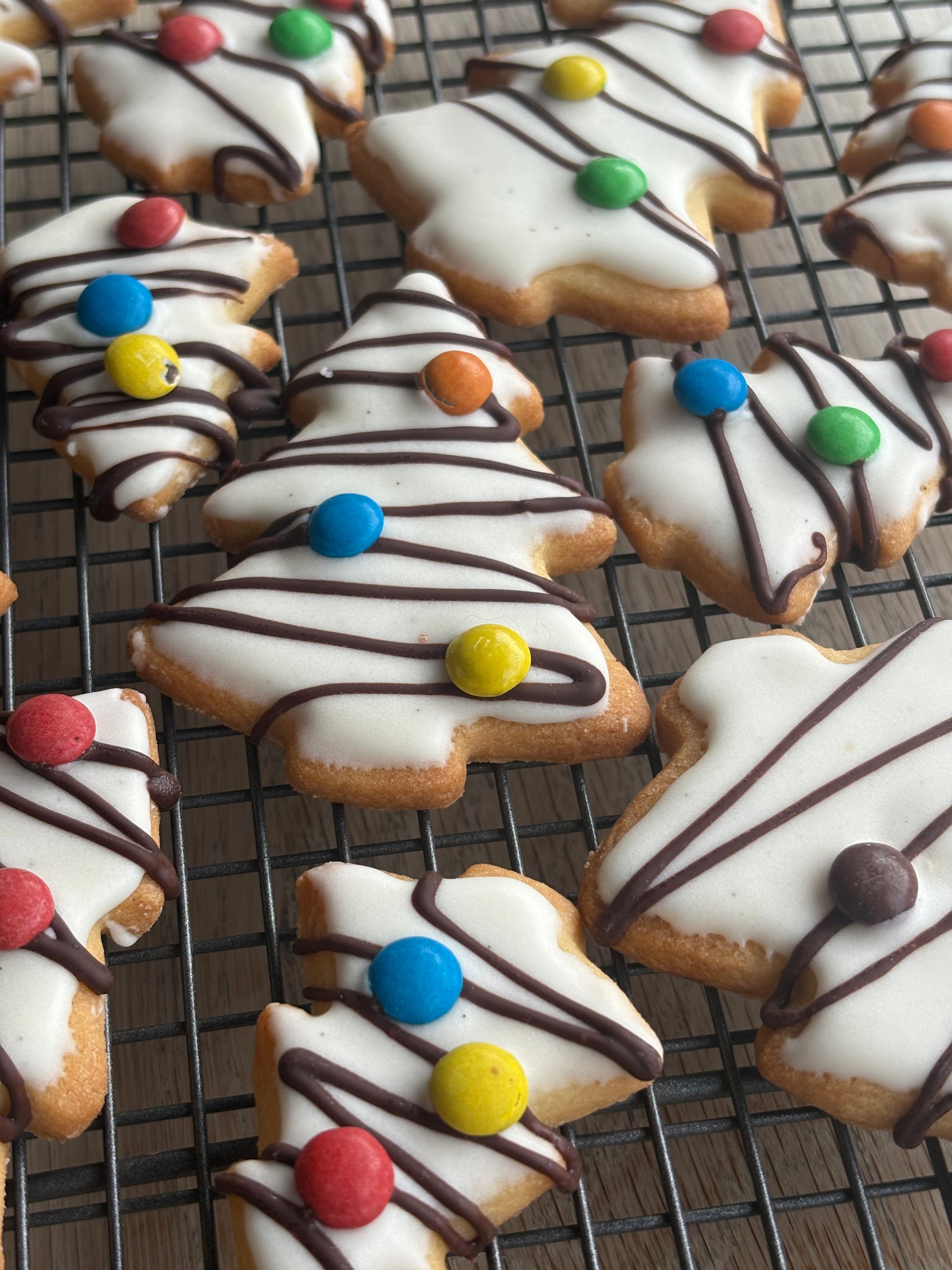 Bread By Bike Christmas Cookie Box